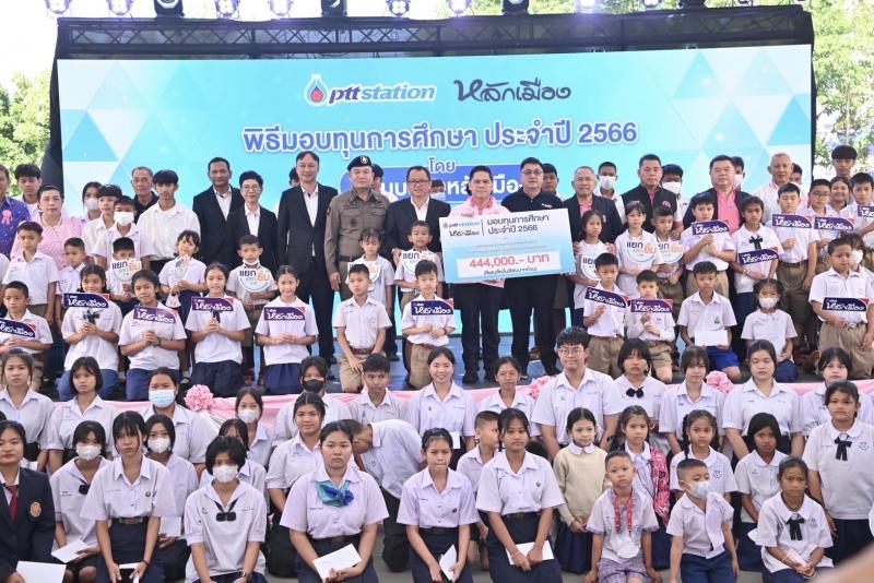 วราวุธ รมว.พม. เปิด�
