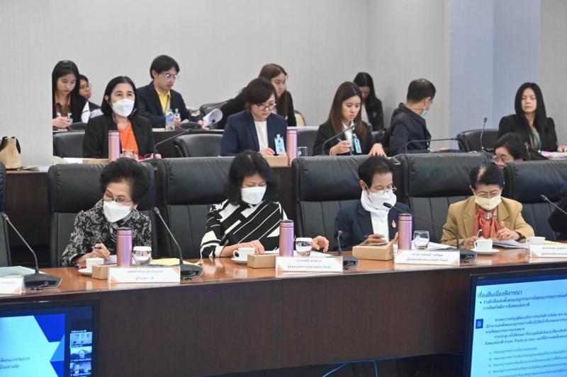 วราวุธ รมว.พม. ร่วม�