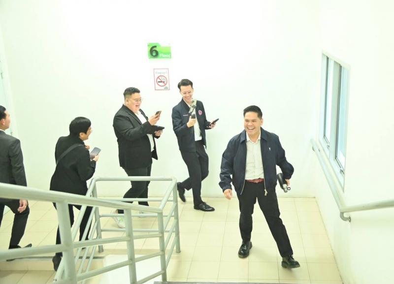 วราวุธ รมว.พม. เปิด�