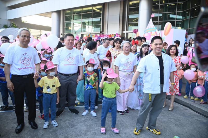วราวุธ รมว.พม. ส่งค�