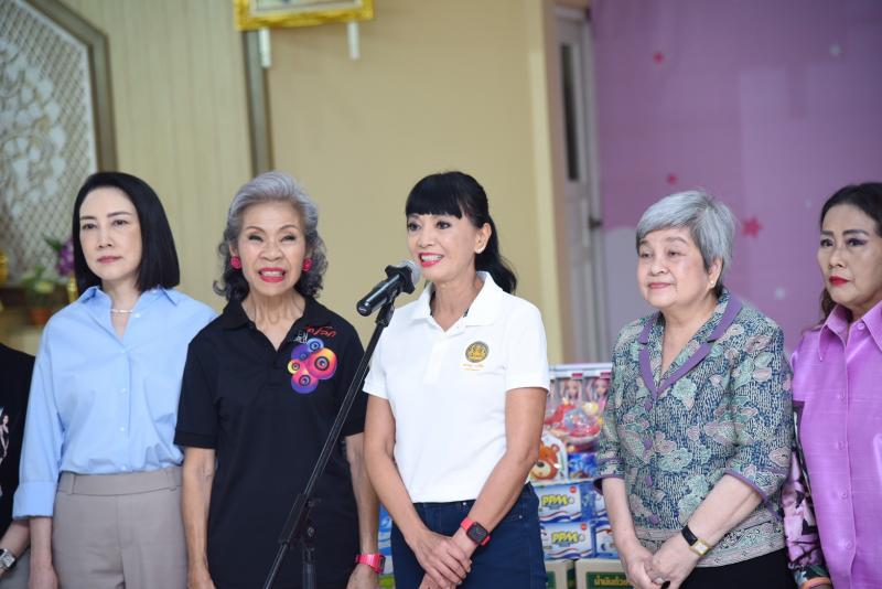 วราวุธ รมว.พม. พร้อ�