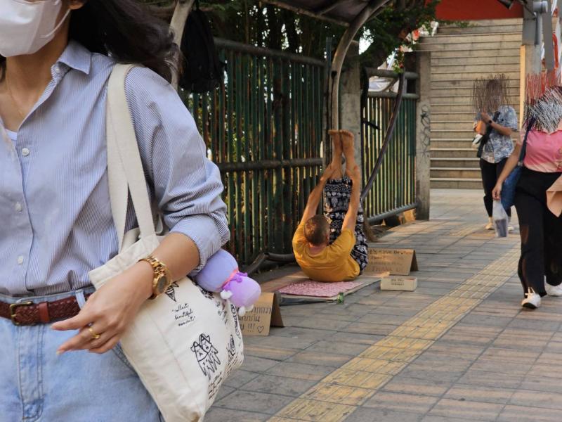 วราวุธ รมว.พม. ส่งห�