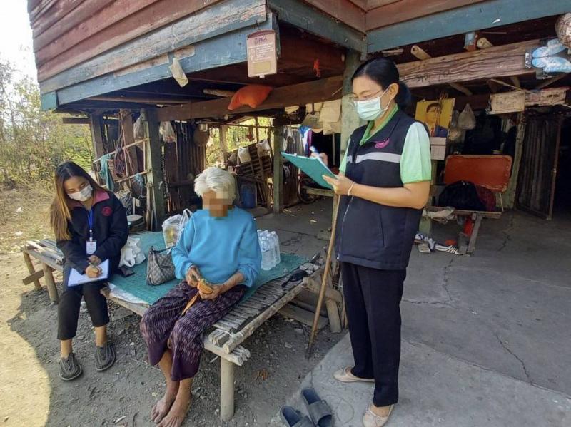ศรส. พร้อมทีม พม.หน�