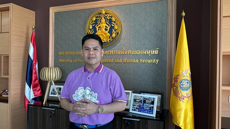 วราวุธ ประกาศนำ ขร