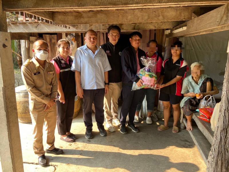 ศรส. พม. เข้าช่วยเด�
