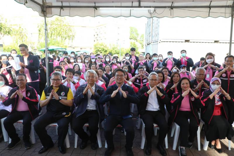 ปลัด พม. นำทีมเครื�