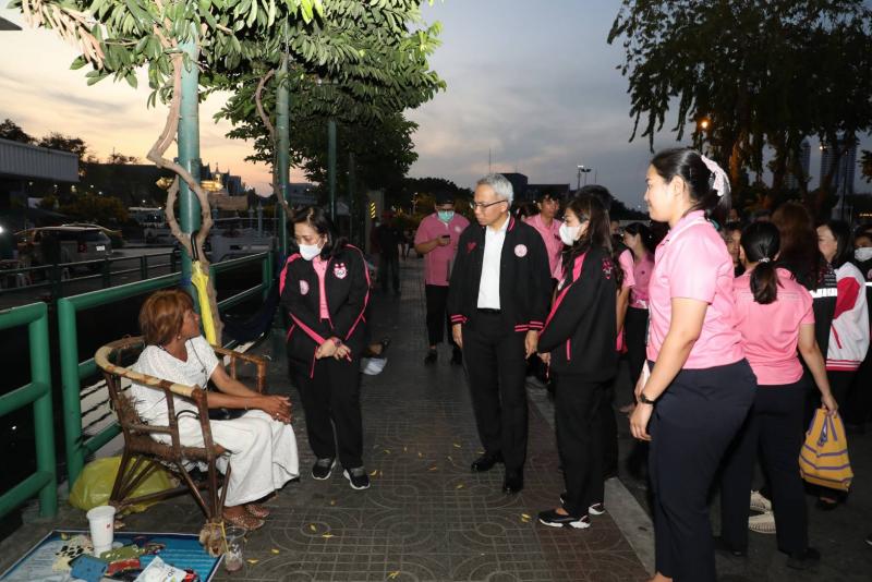 ปลัด พม. นำทีมเครื�