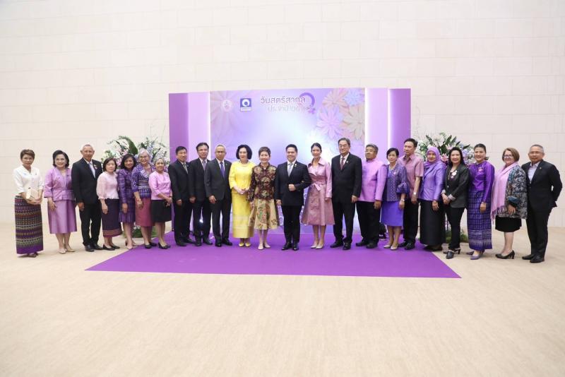 วราวุธ ประกาศในวั�