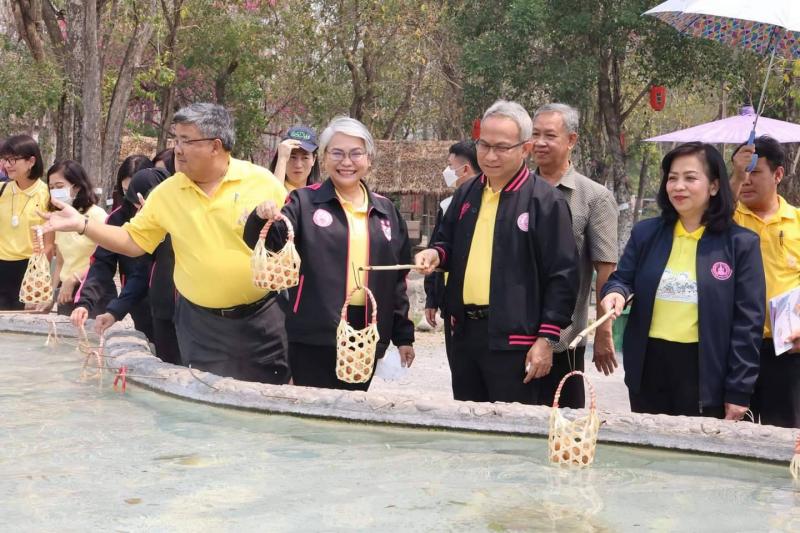 อนุกูล ปลัด พม. เผย�