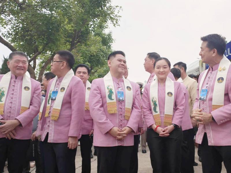 วราวุธ พร้อมชง ราย