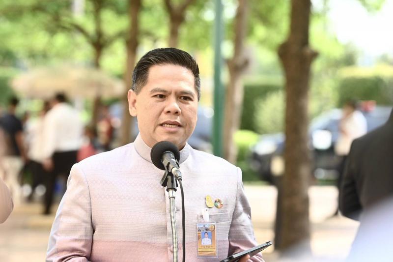 วราวุธ ขอบคุณนายก�