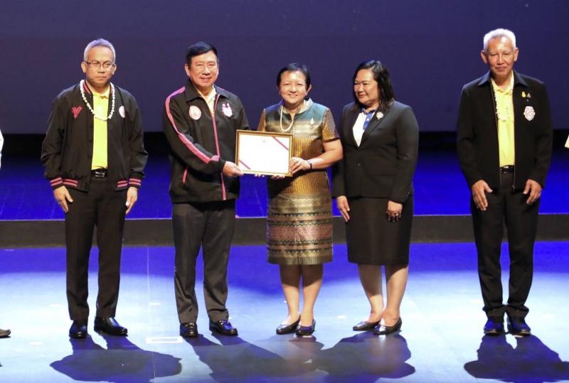 วราวุธ รมว.พม. หนุน�