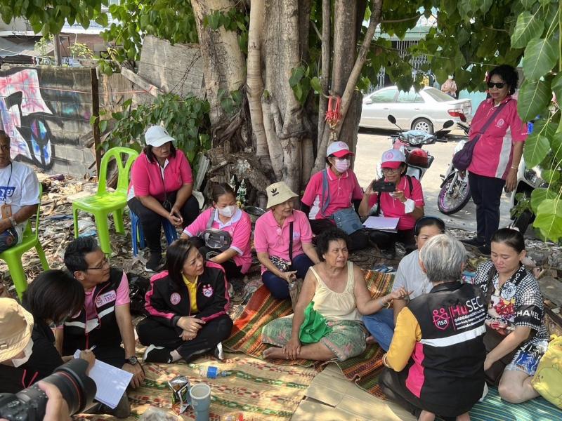 วราวุธ จัดทีม พม.ห�