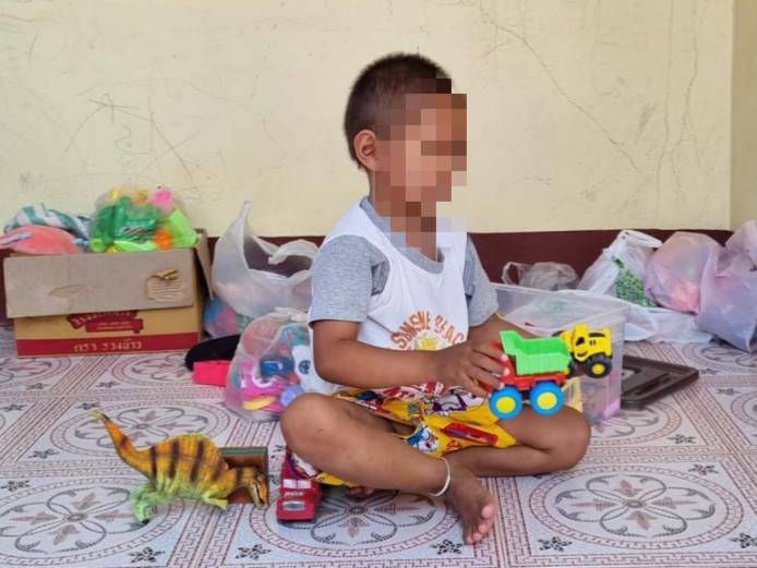 วราวุธ รมว.พม. ส่งท�