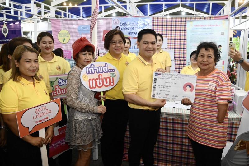 วราวุธ หนุนเครือข�