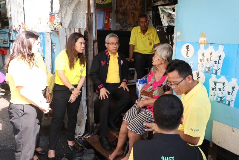 ปลัด พม. จับมือ ปลั�