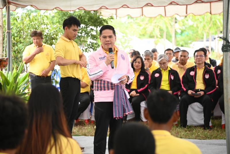 วราวุธ รมว.พม. เยี่�