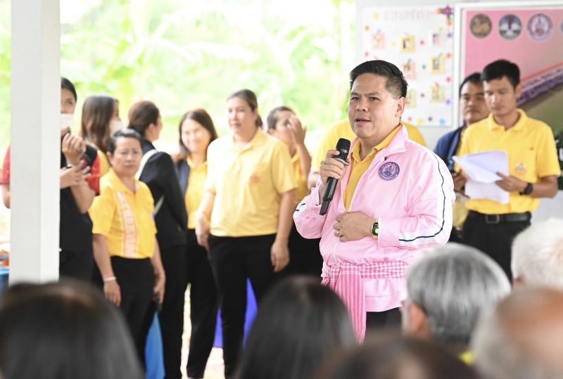 วราวุธ รมว.พม. ตอกเ�