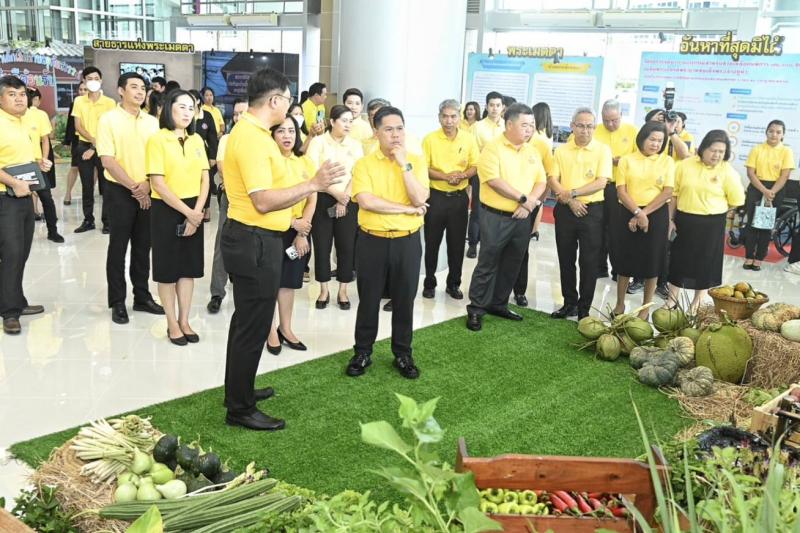 พม. จัดนิทรรศการเฉ