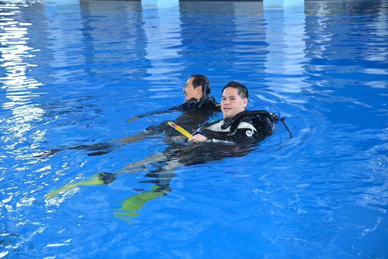 วราวุธ ร่วมกิจกรร�
