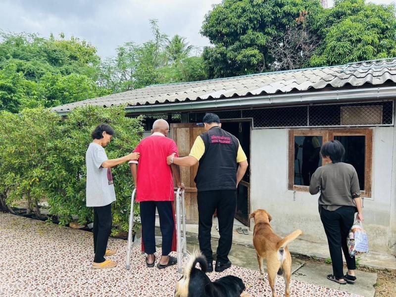 วราวุธ รมว.พม. ส่งท�