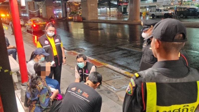 วราวุธ รมว.พม. ส่งท�