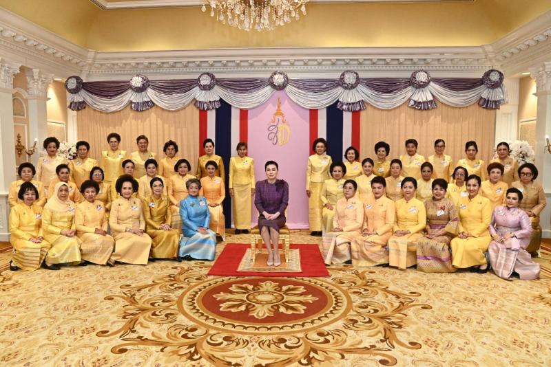 สมเด็จพระนางเจ้า�