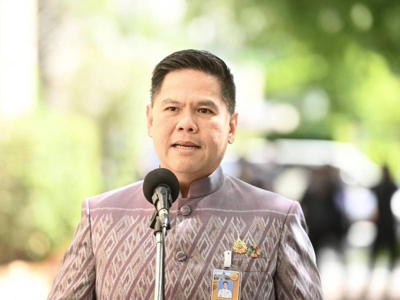 วราวุธ รมว.พม. แนะแ�