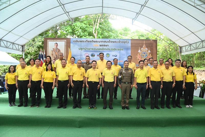 วราวุธ รมว.พม. หนุน�