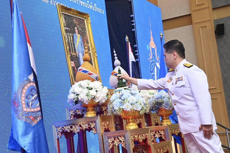 วราวุธ นำ ขรก.พม. กล