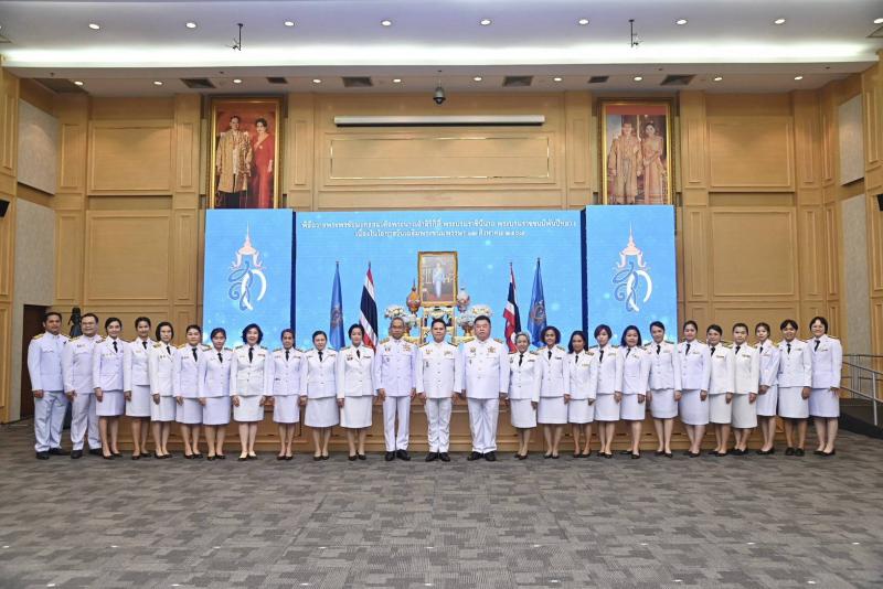 วราวุธ นำ ขรก.พม. กล