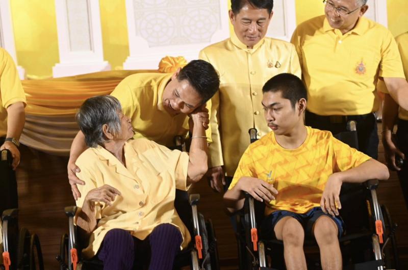 วราวุธ ร่วมโครงกา�