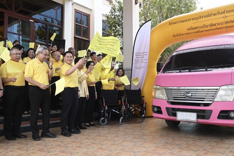 วราวุธ ร่วมโครงกา�