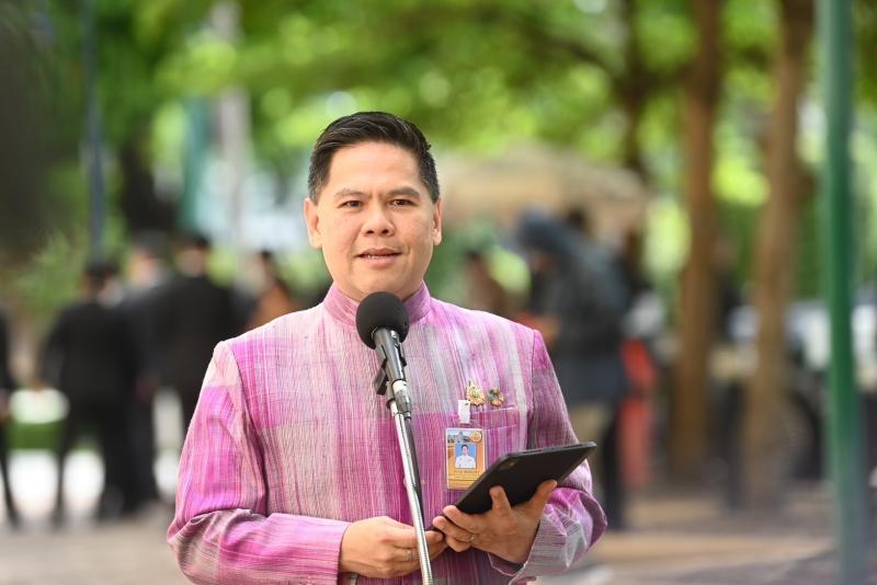 วราวุธ ชื่นชมทีมเ�