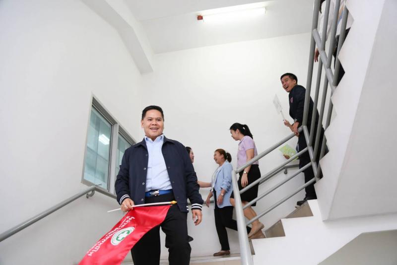 วราวุธ ร่วม ขรก.พม. 