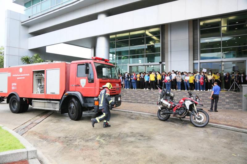 วราวุธ ร่วม ขรก.พม. 