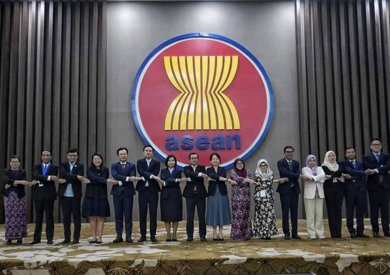พม. ร่วมประชุมอาเซ