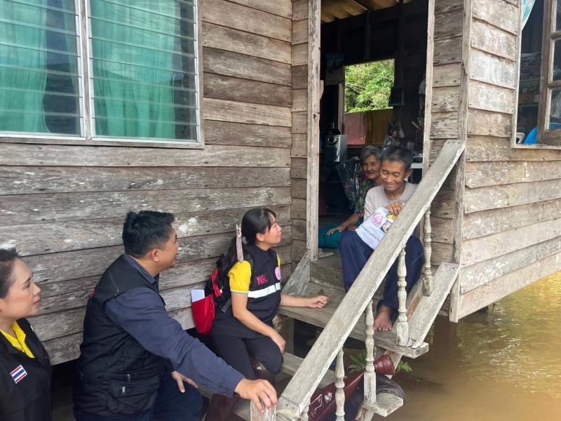 วราวุธ รมว.พม. ส่งท�