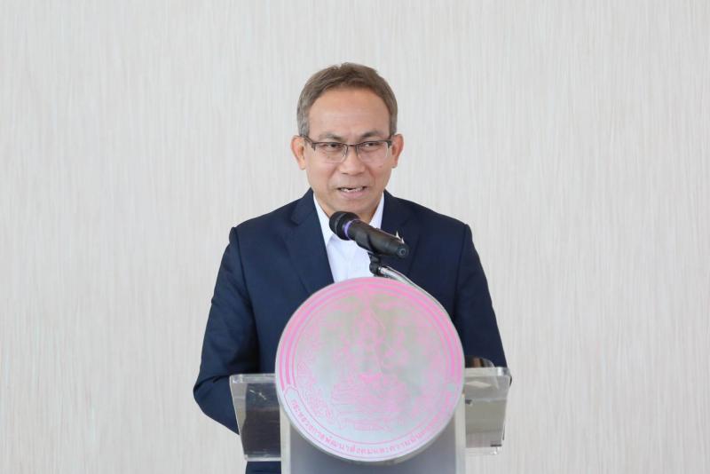 พม. รับมอบสิ่งของ - 