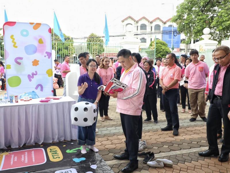 วราวุธ รมว.พม. คิกอ�