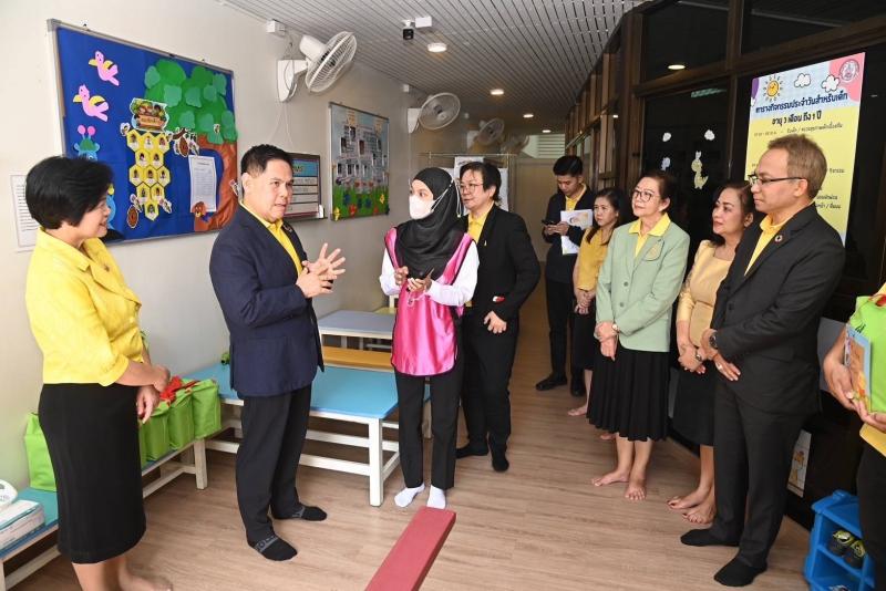 วราวุธ เปิดสถานพั�