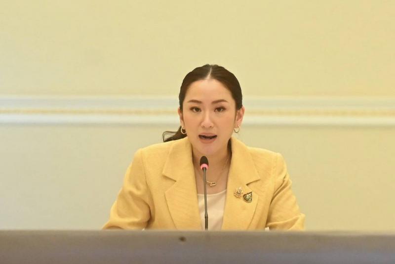 วราวุธ เข้าร่วมปร�