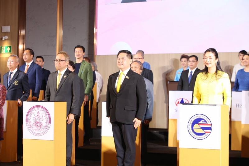 วราวุธ เป็นสักขีพ�