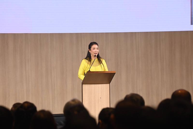 วราวุธ เป็นสักขีพ�