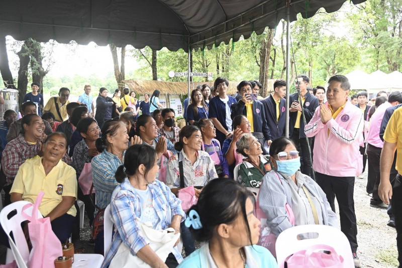 วราวุธ ชูผลสำเร็จ�