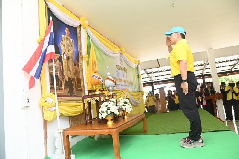 วราวุธ นำทีม พม. ปล�