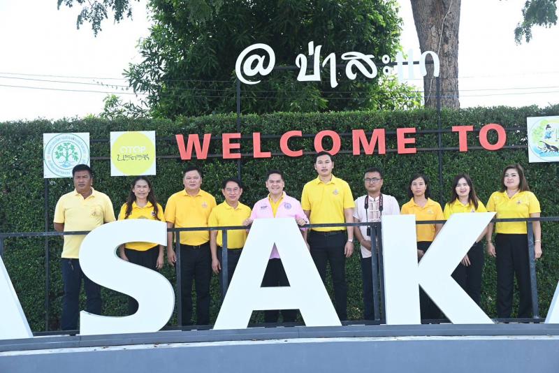 วราวุธ นำทีม พม. ปล�