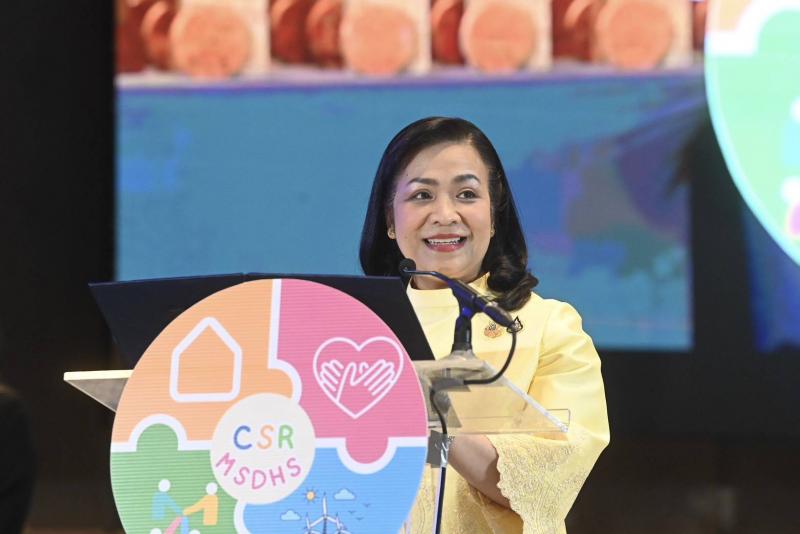 วราวุธ มอบโล่ CSR Award 20