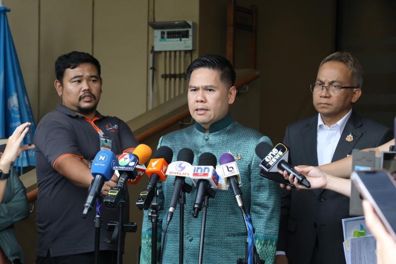 วราวุธ สั่ง พม. ระด�