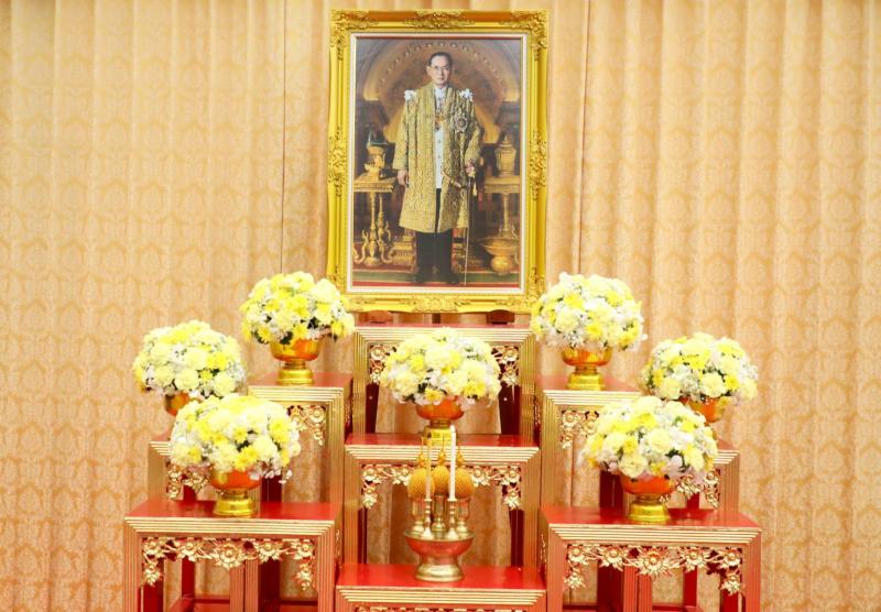 วราวุธ - ผู้บริหาร -